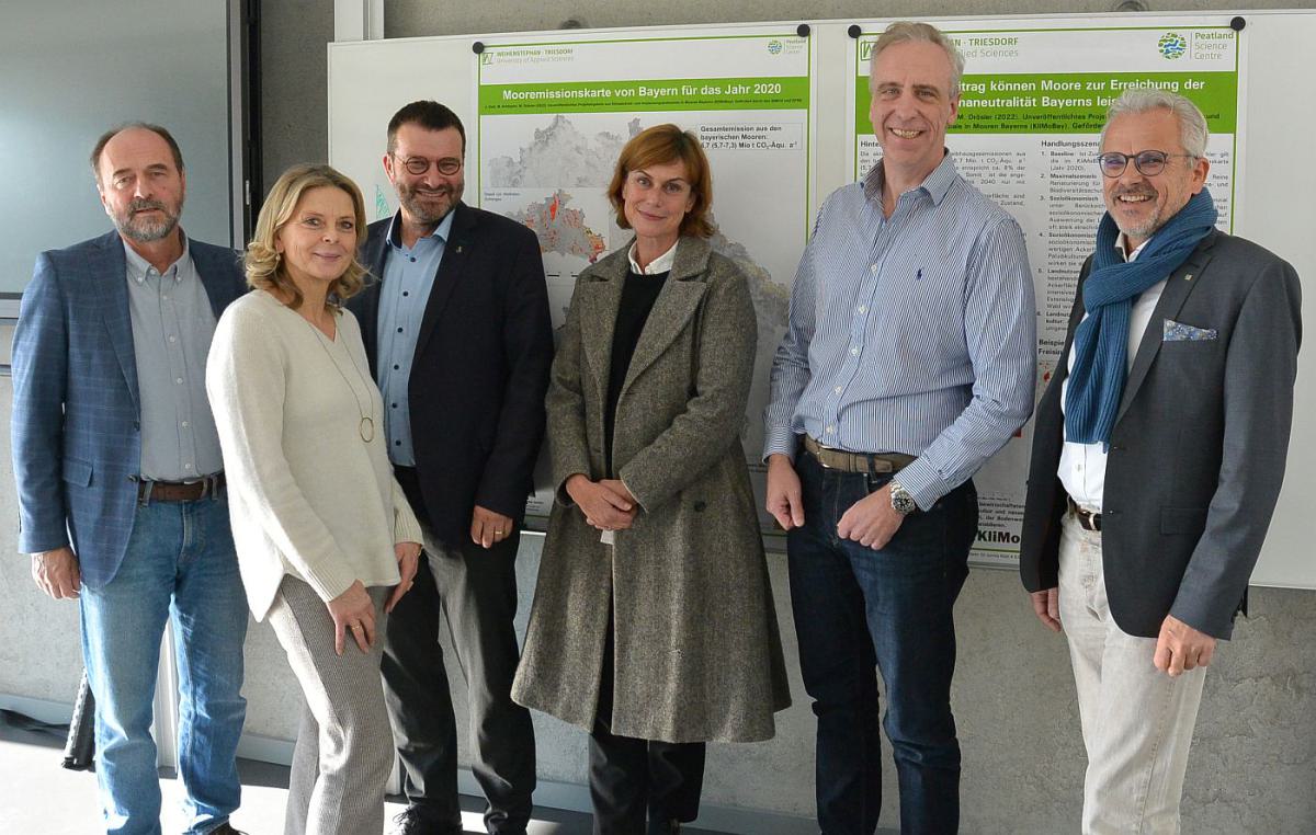 v.l.n.r.  Prof. Dr. Matthias Drösler, Dr. Andrea Hübner,  Prof. Dr. Winfried Ruß, Dr. Regine Kiefer, Dr. Georg Schildberg, Präsident Dr. Eric Veulliet  